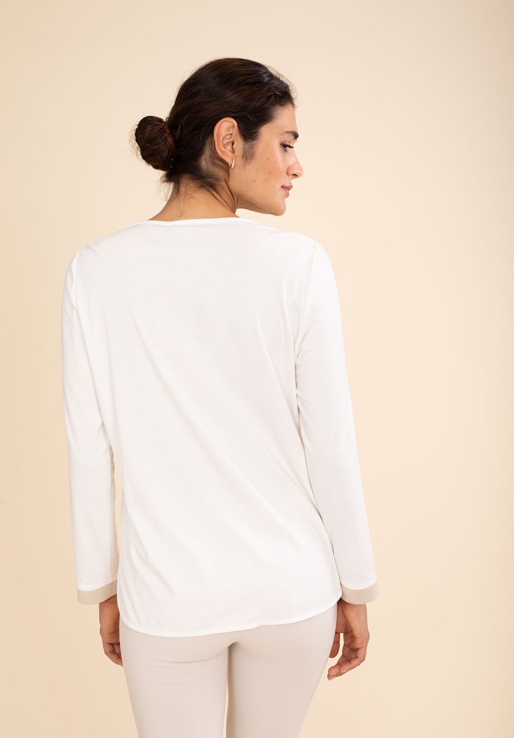 Camiseta Contraste Escote 3