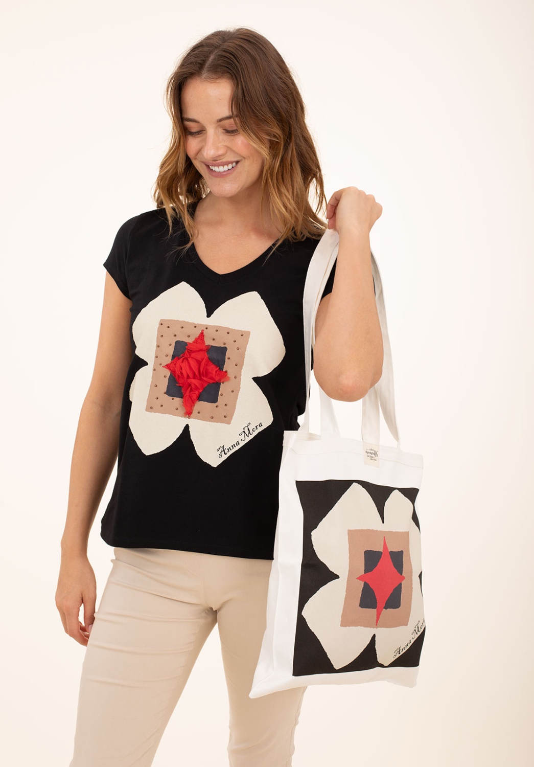 Camiseta Flor Con Bolso 1