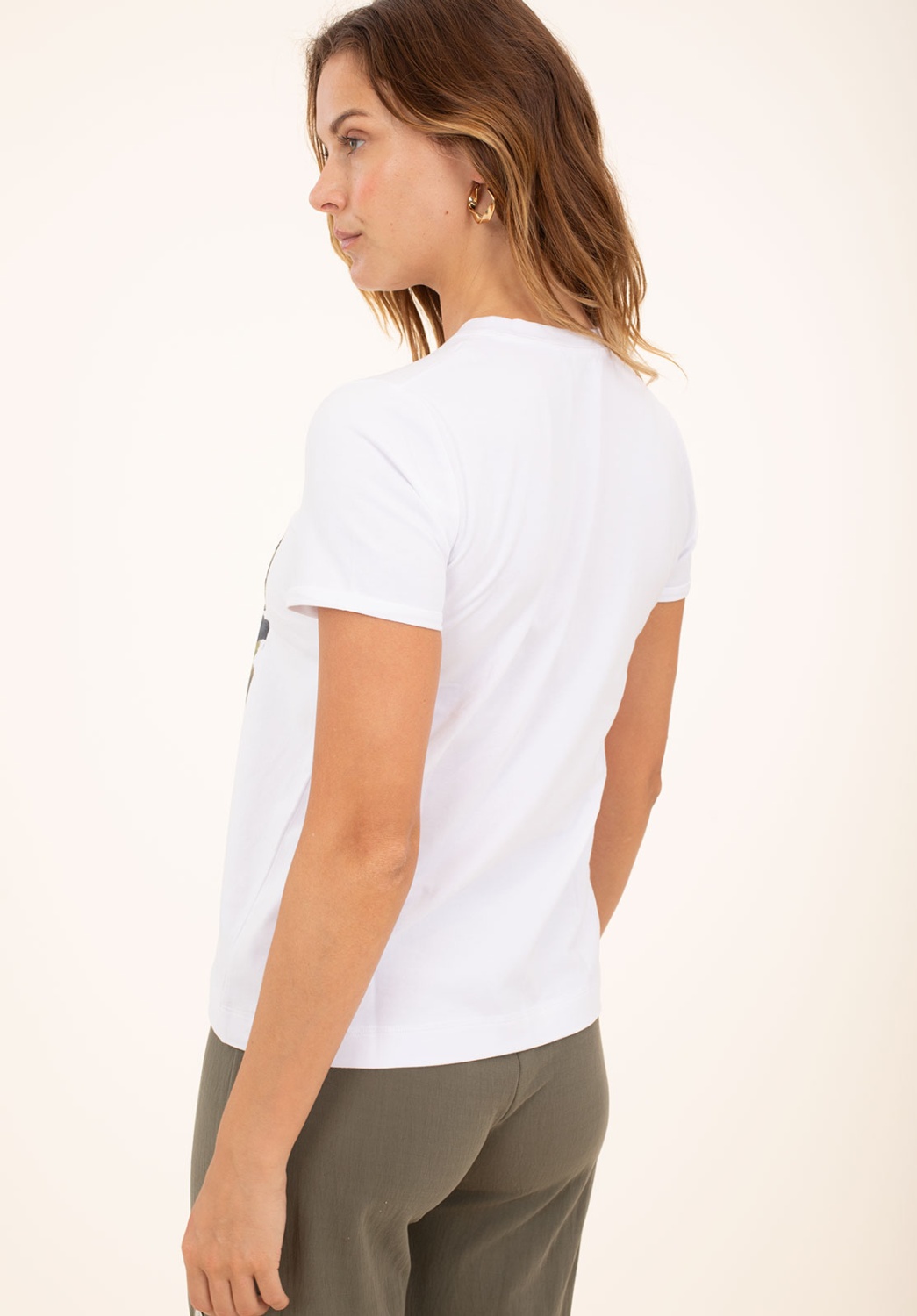 Camiseta Estampada Con Bolso 5