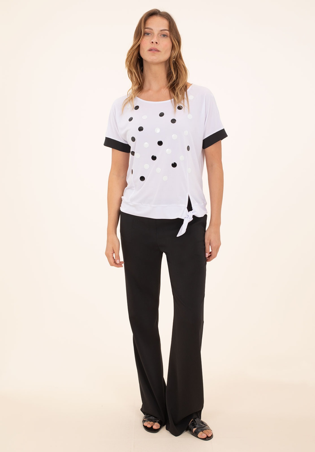Camiseta Blanca Aplique Topos 4