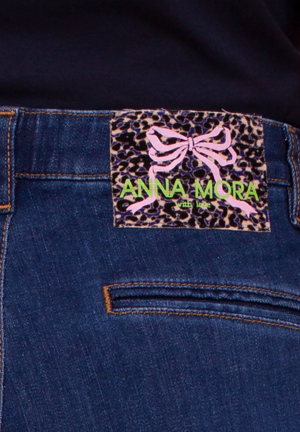 Tejanos con la etiqueta floreada 2