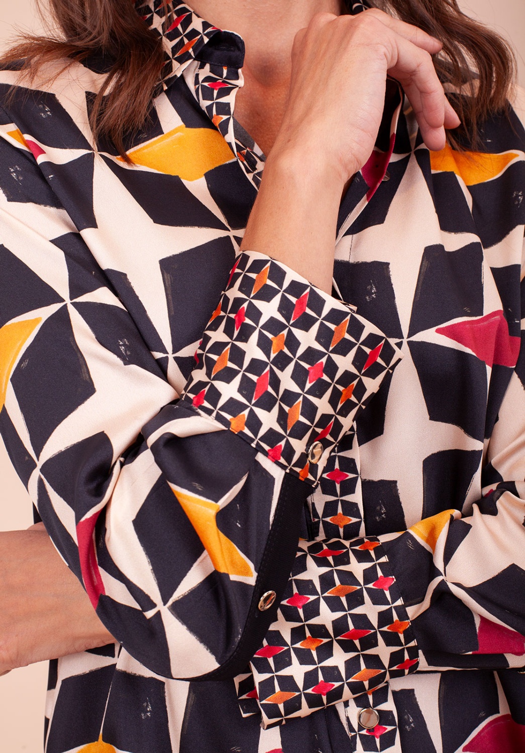 Blusa Estampada Geométrica 1
