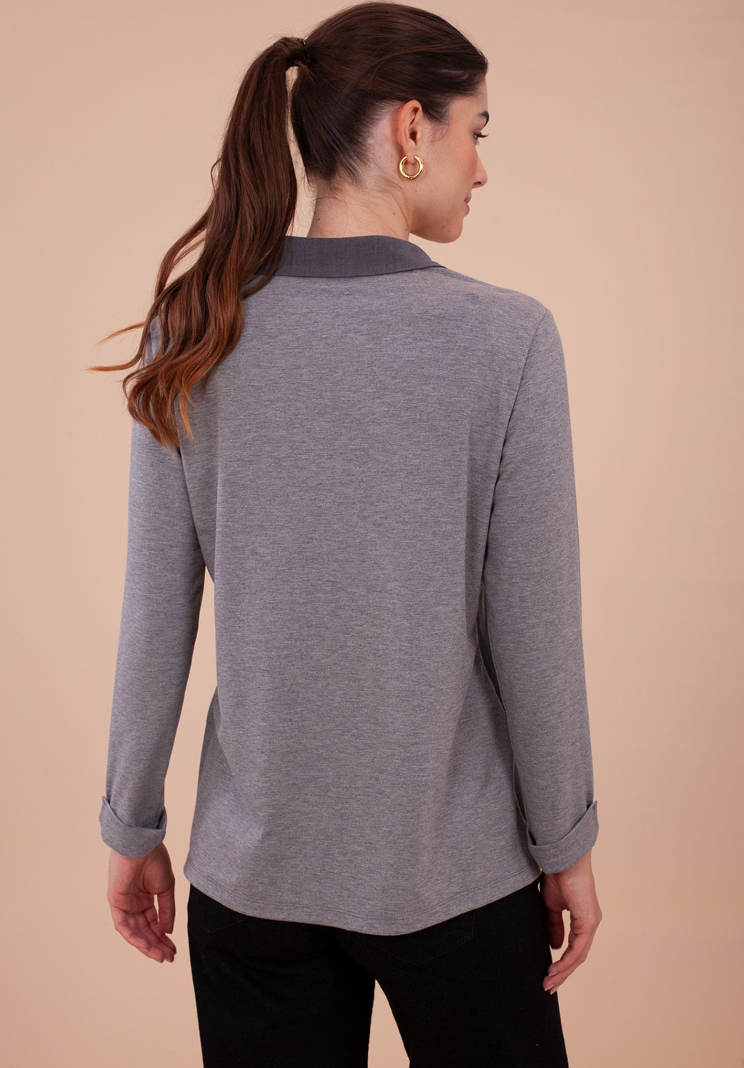 CAMISA GRIS con bolsillos 3