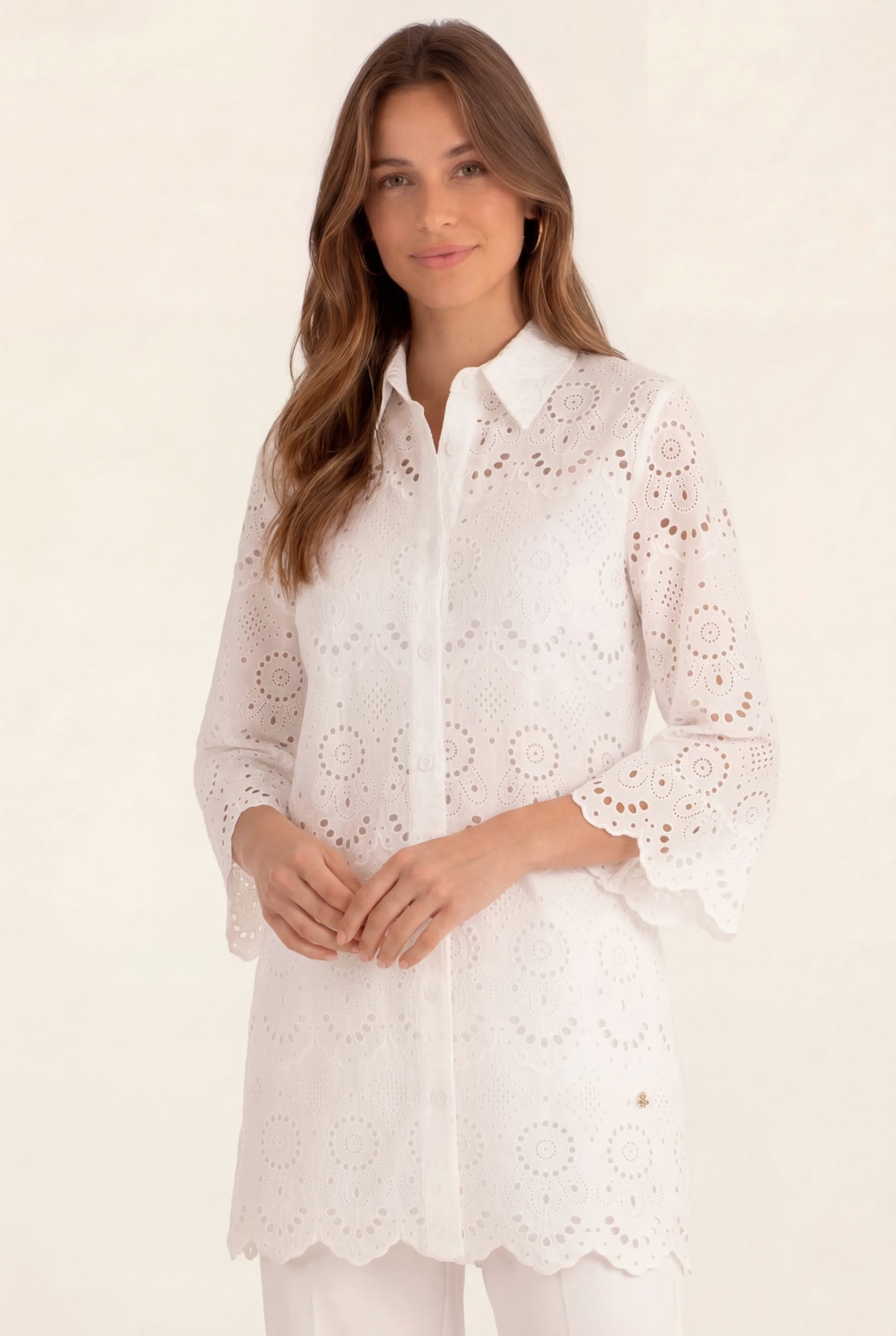 Blusa Troquelada Blanca 2