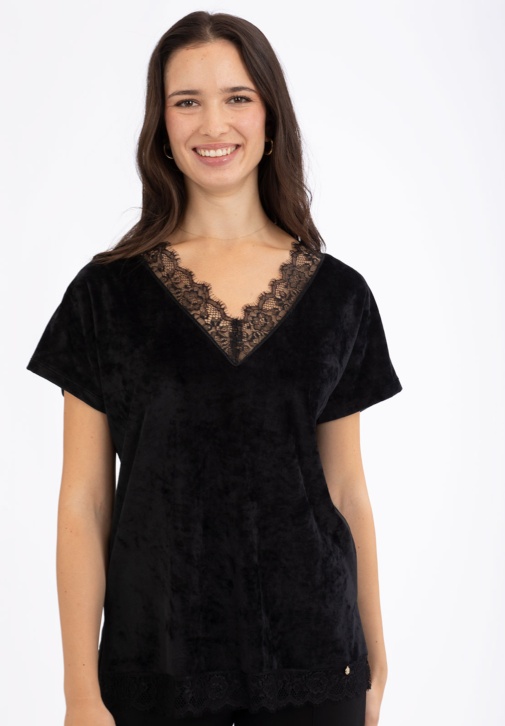 Camiseta Negra de Terciopelo