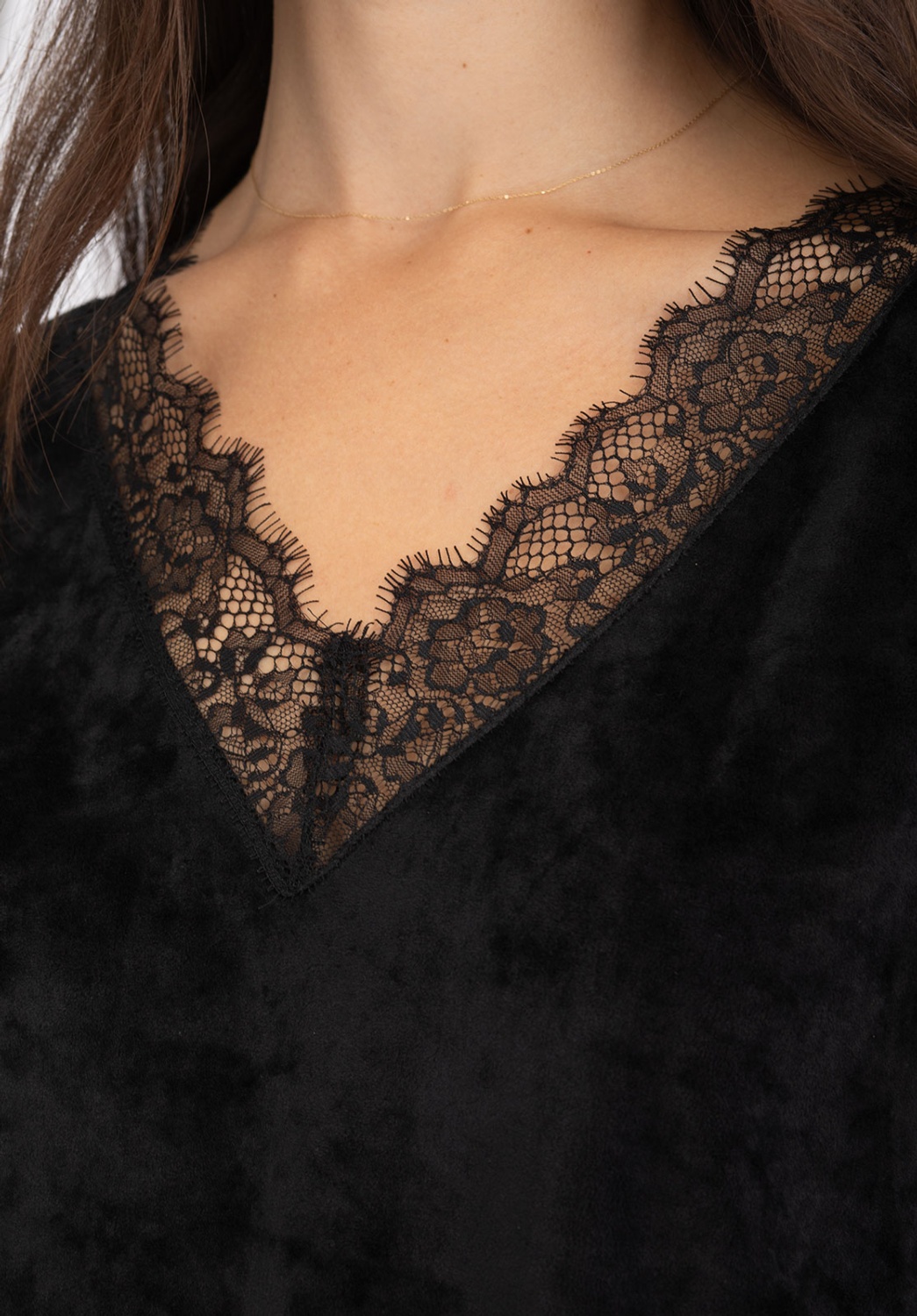 T-shirt noir en velours