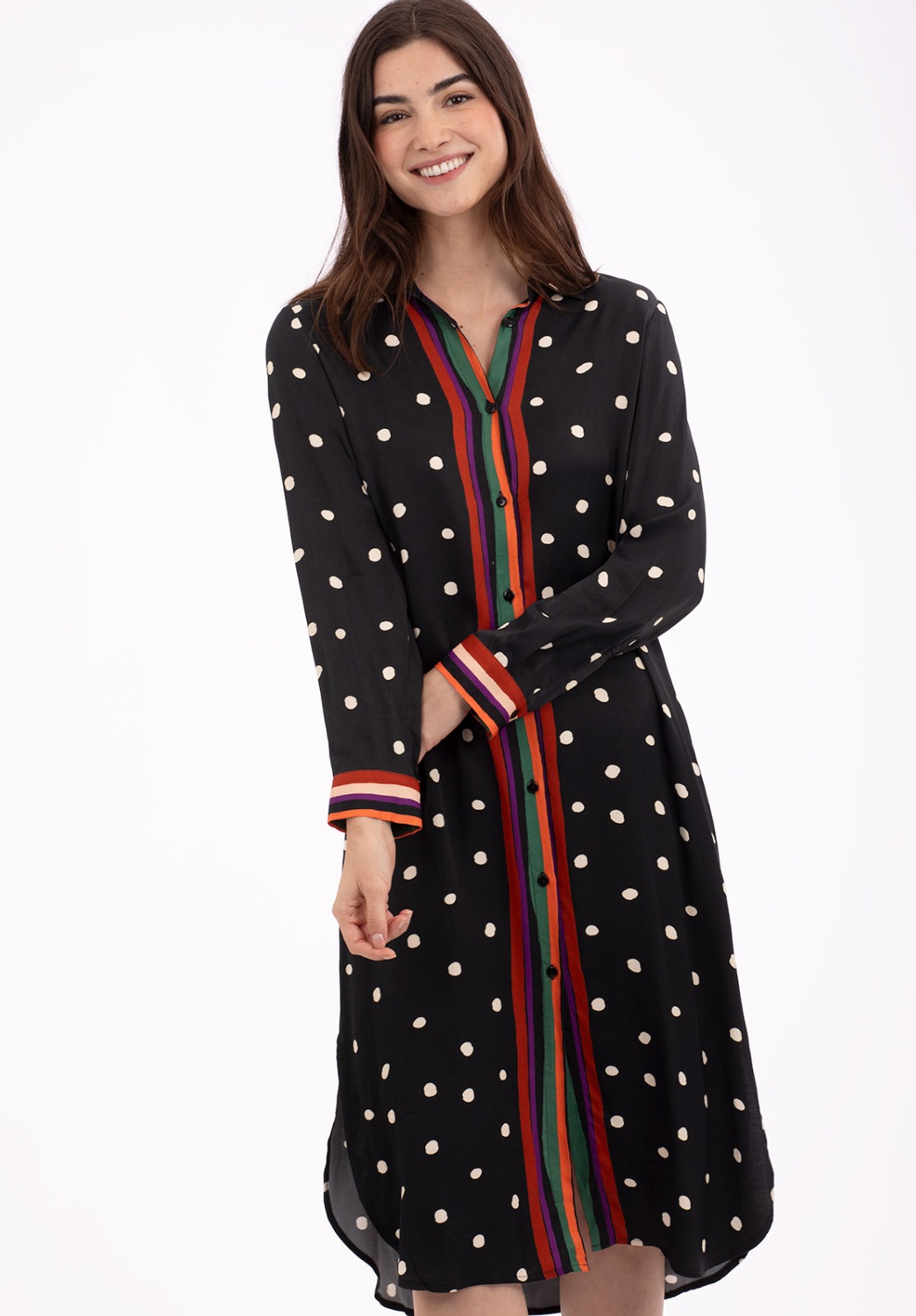 Robe à pois mi-longue 4