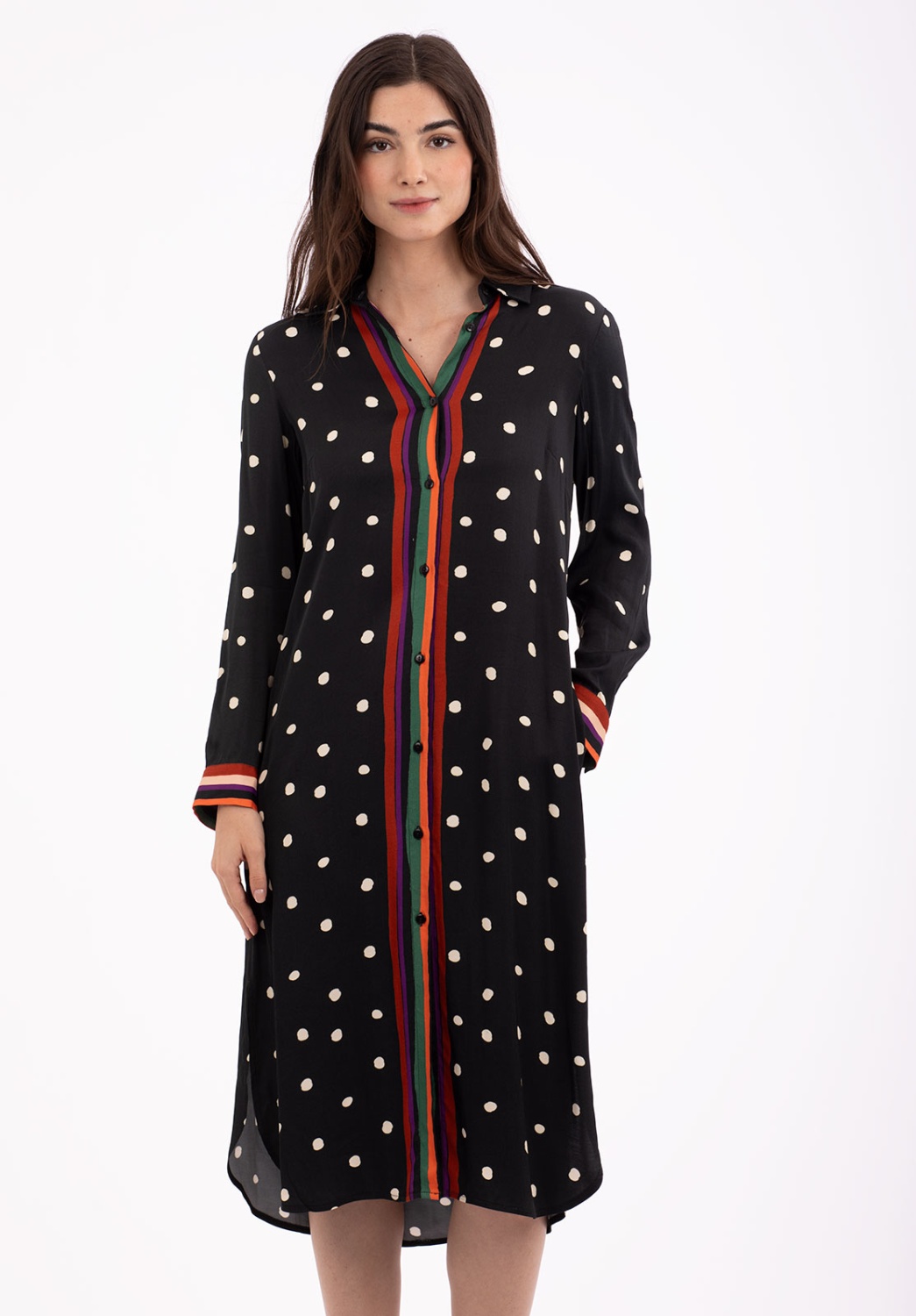 Robe à pois mi-longue