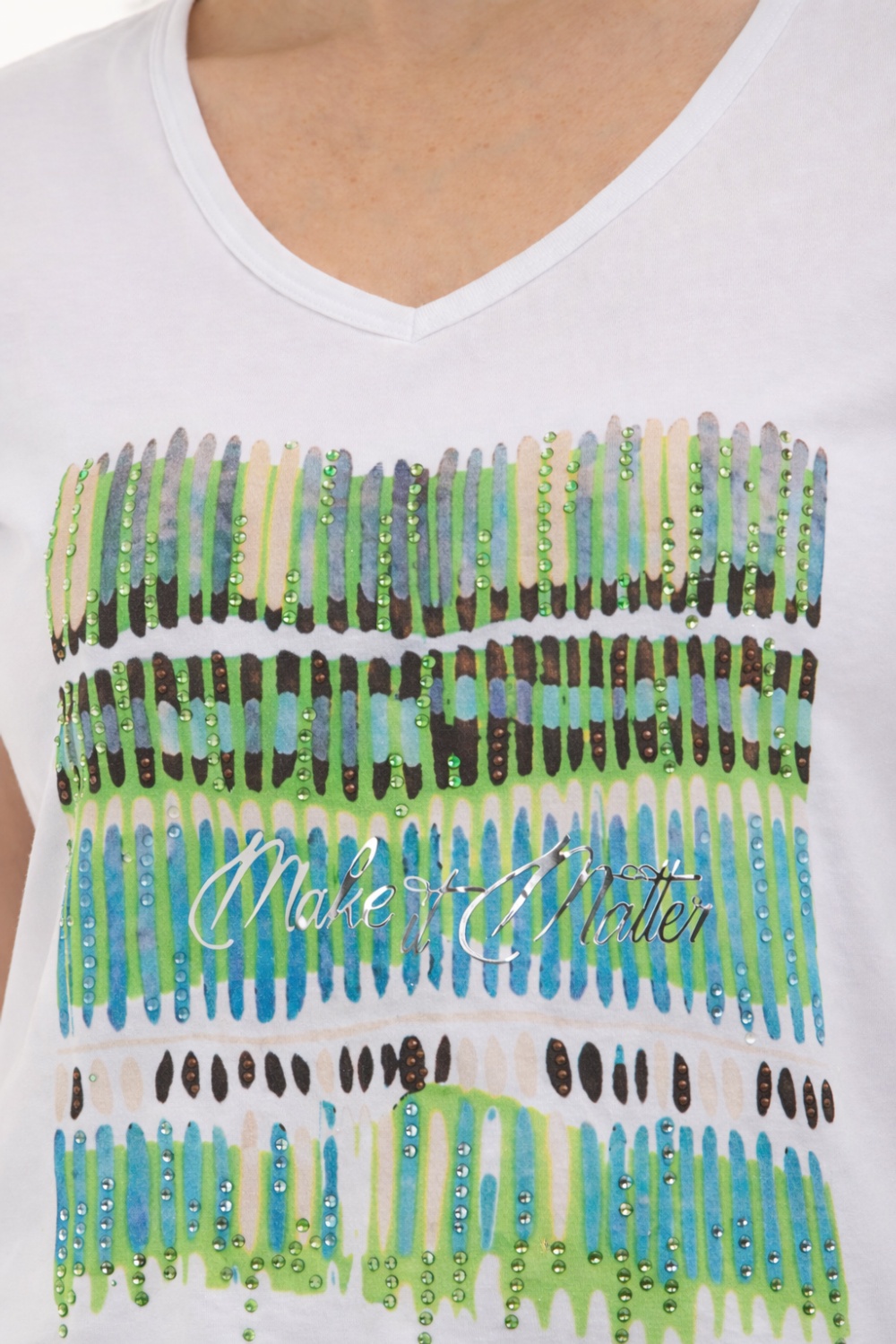 White T-shirt in shades of green 1