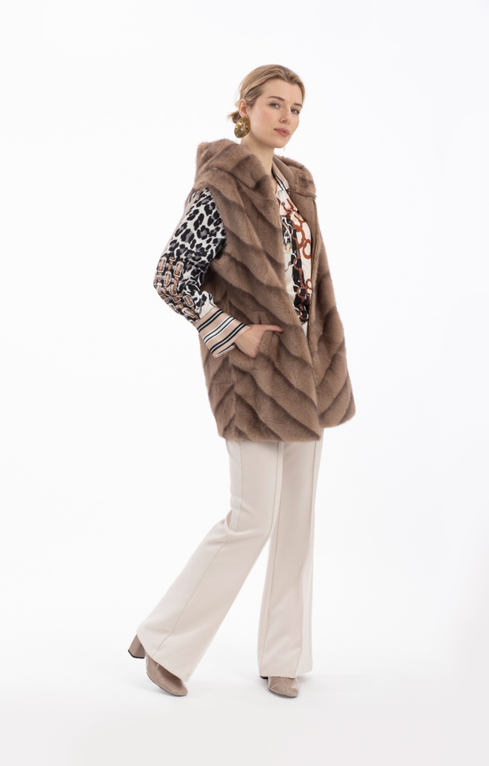 chaleco chic beige 1