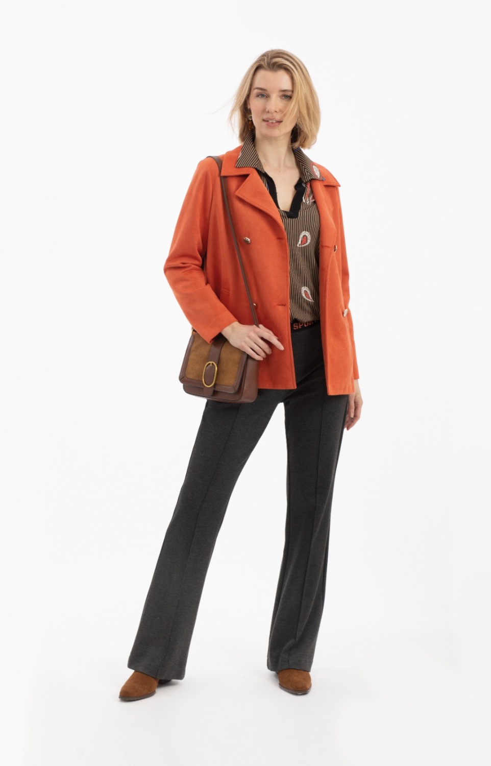 Chaqueta naranja 4 bottones