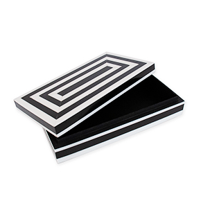 WHITE AND BLACK RESIN BOX HF - Item
