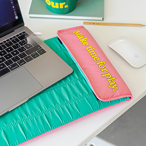 FUNDA PARA PORTÁTIL PLAYFUL VERDE HF - Ítem1