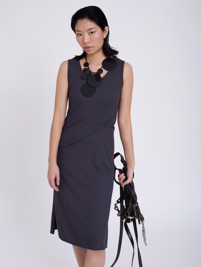 Vestido de tirantes y frunce