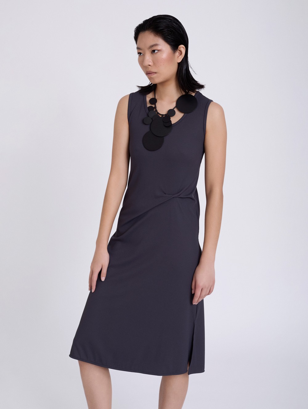 Vestido de tirantes y frunce 4