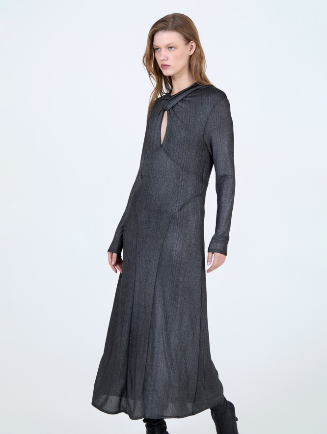 Vestido canalé plateado