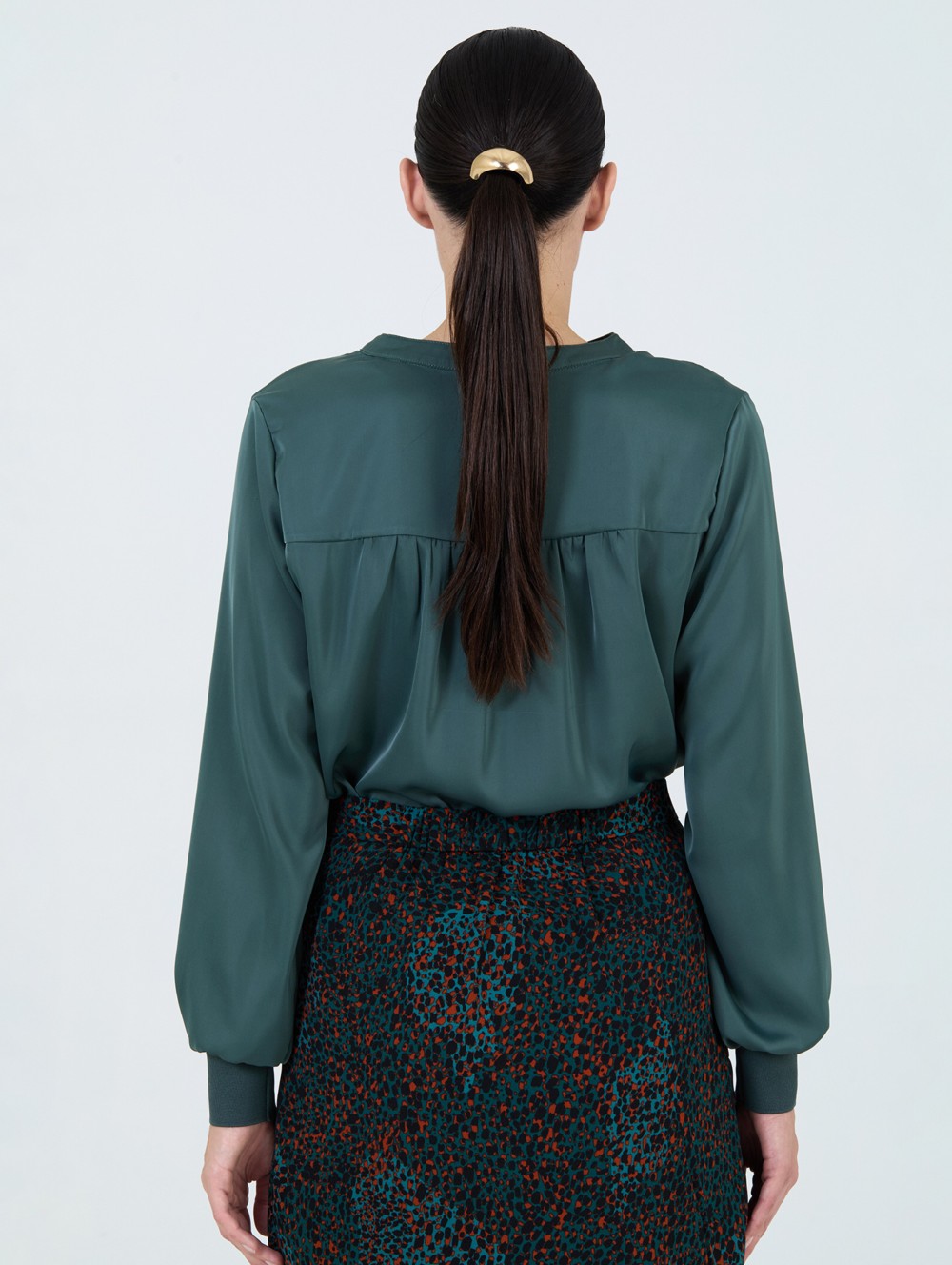 Blusa satinada canalé 4