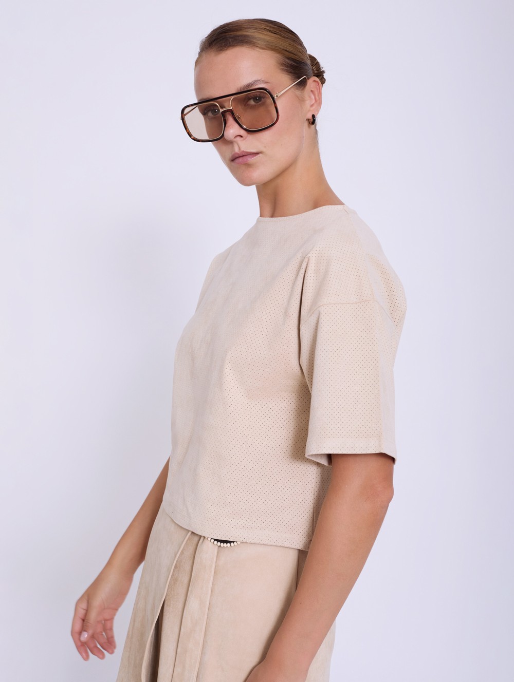 Blusa antelina troquelada 3