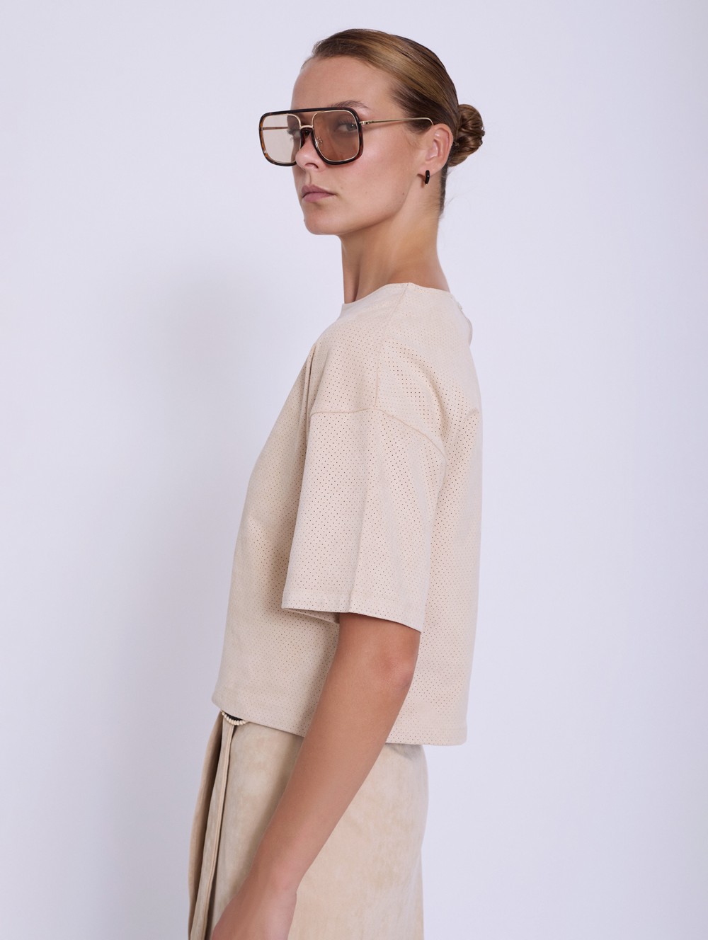 Blusa antelina troquelada 2