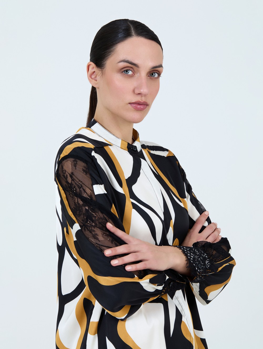 Blusa estampada encaje 5