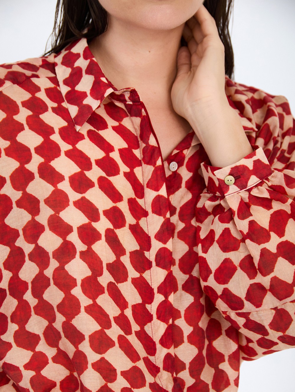 Flowing printed shirt