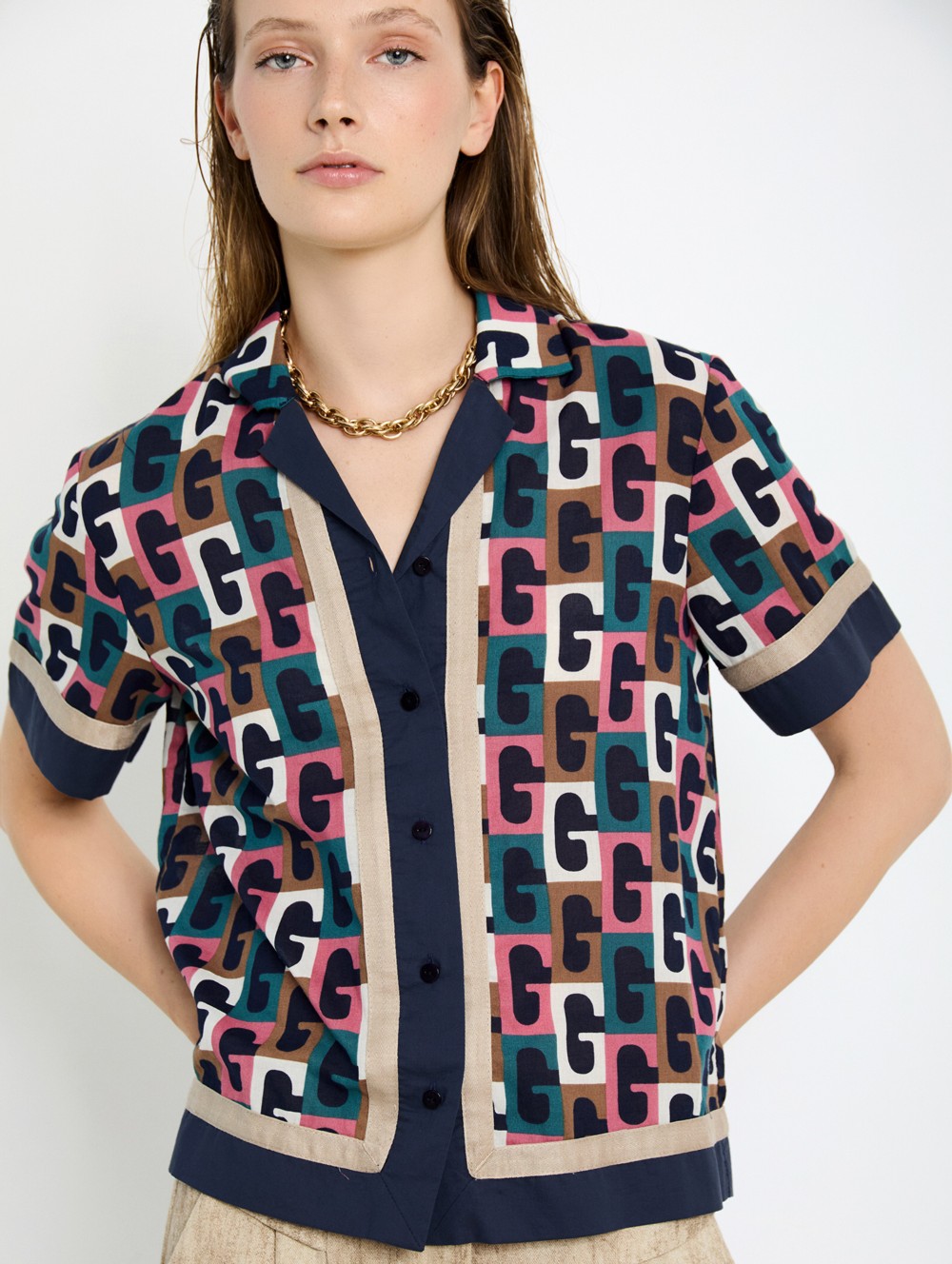 Retro print shirt