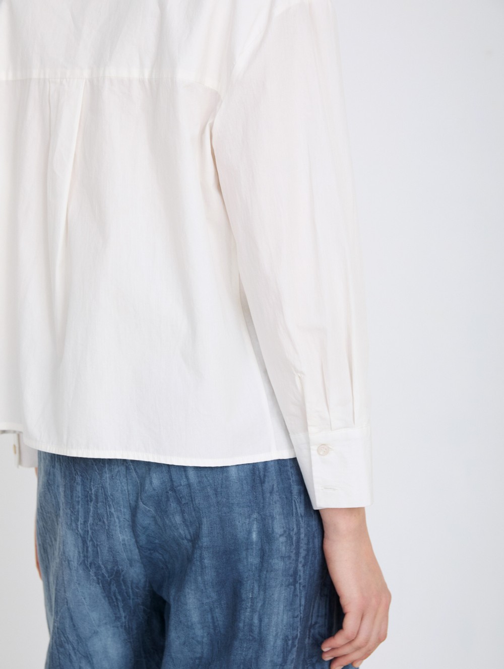 Shirt with cut-out neckline