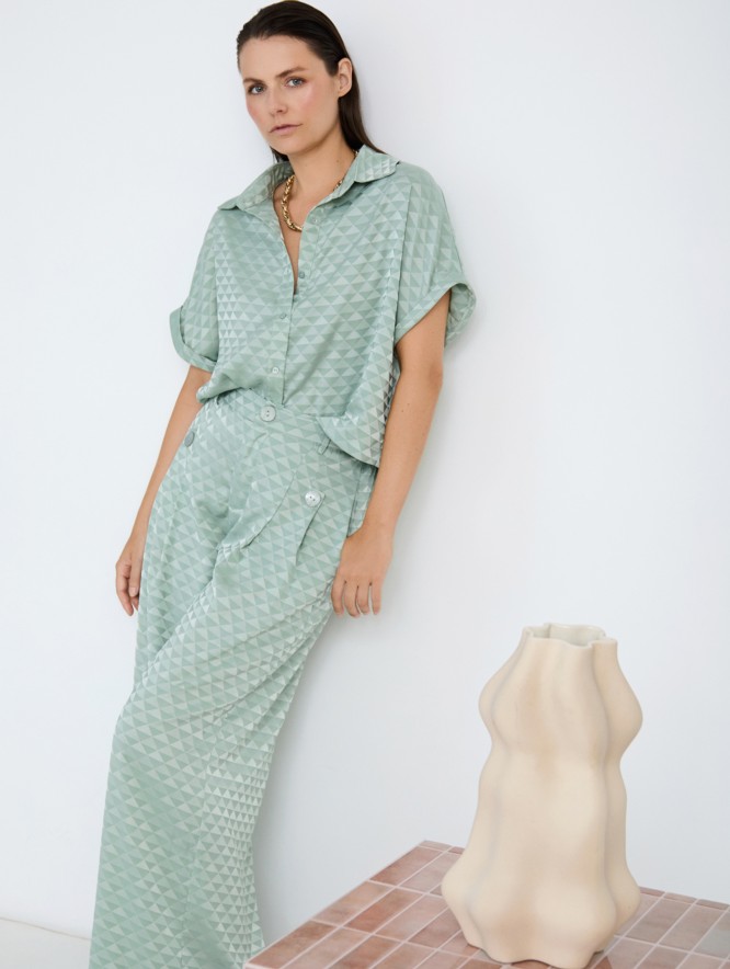 Geometric jacquard shirt