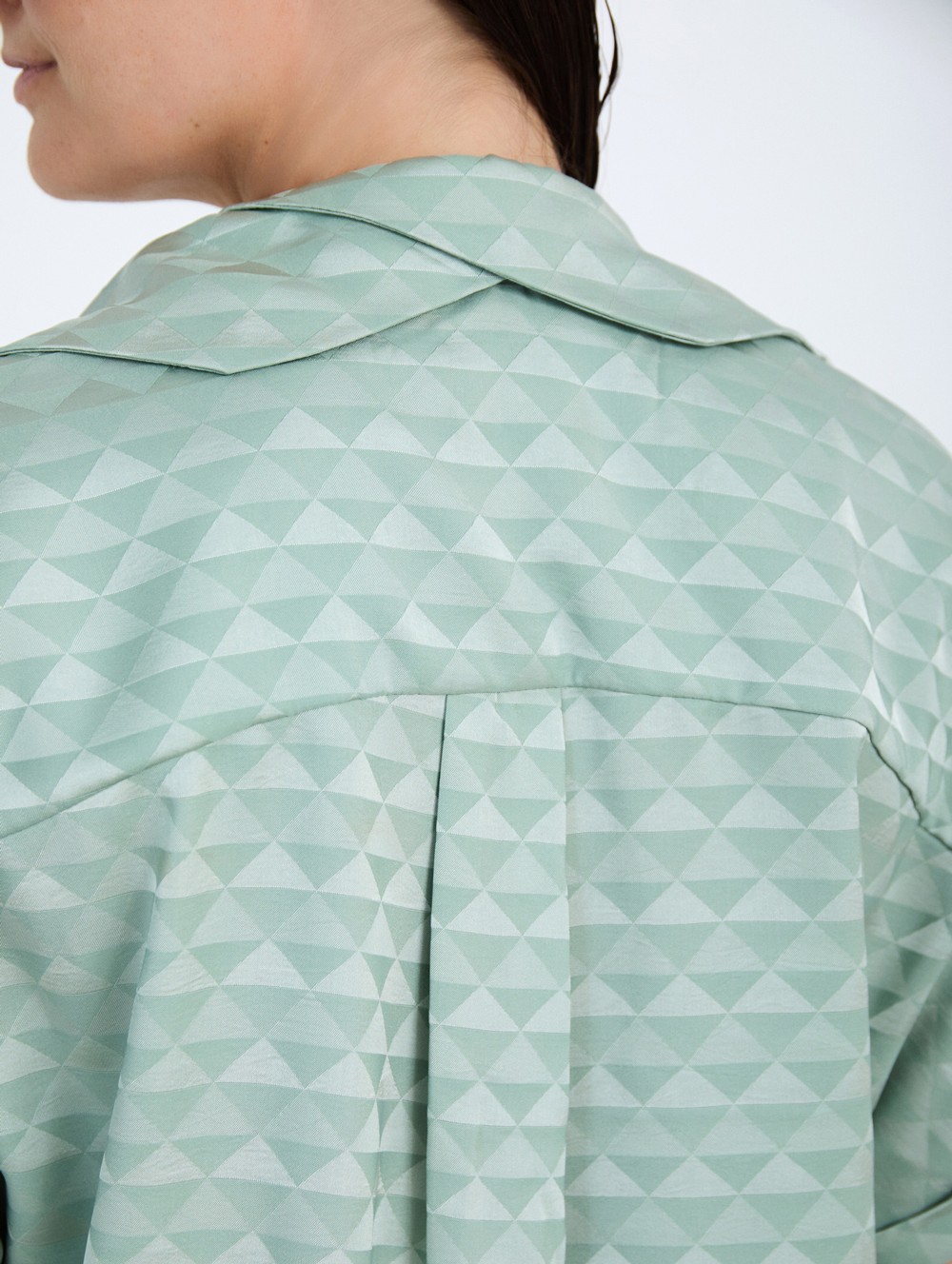 Geometric jacquard shirt