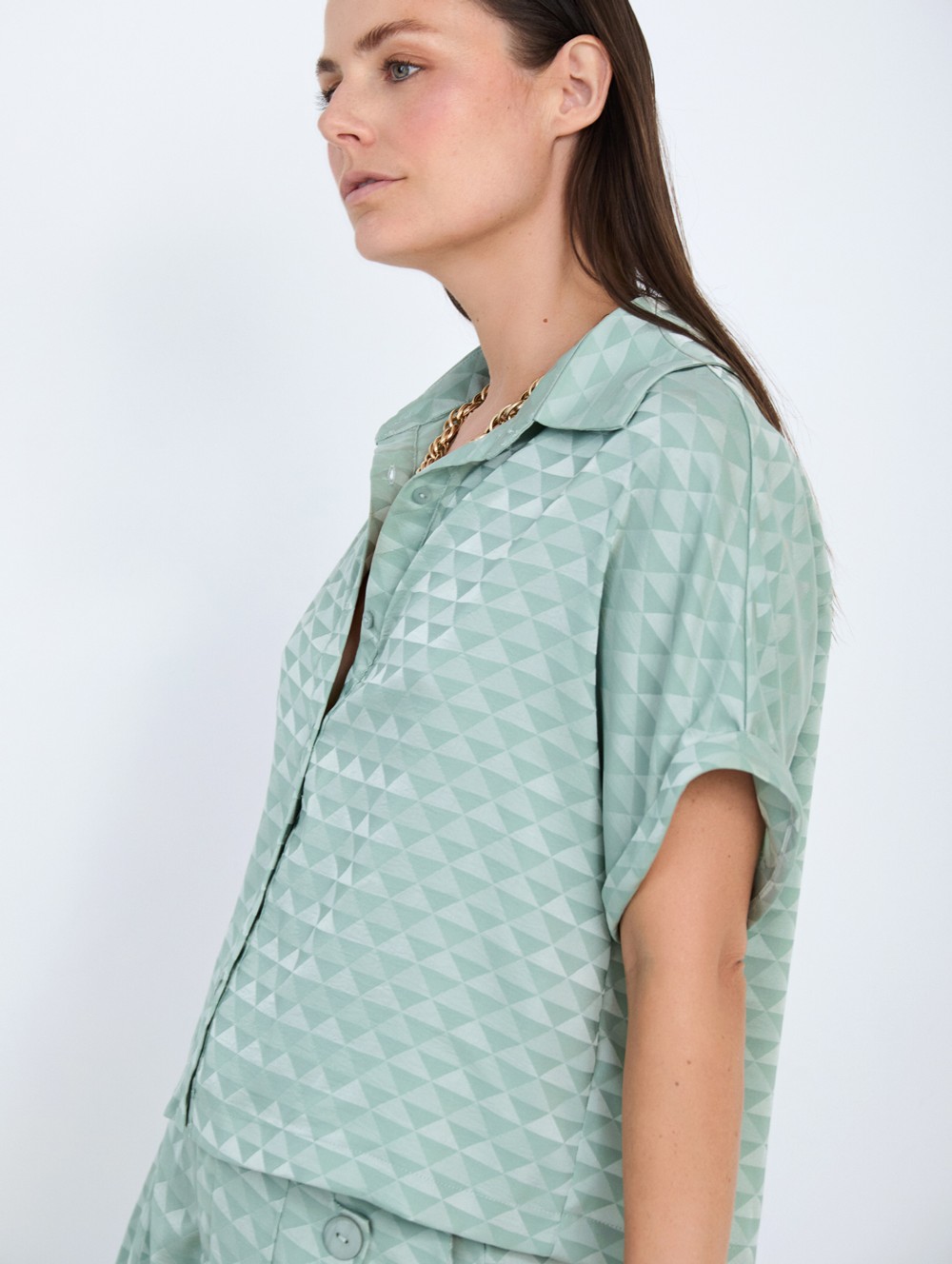 Geometric jacquard shirt