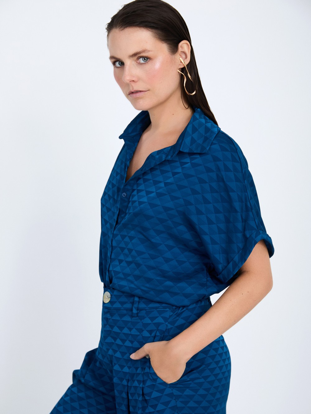 Geometric jacquard shirt