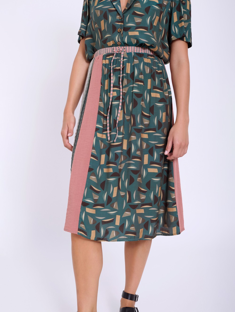 Falda patch estampados 3