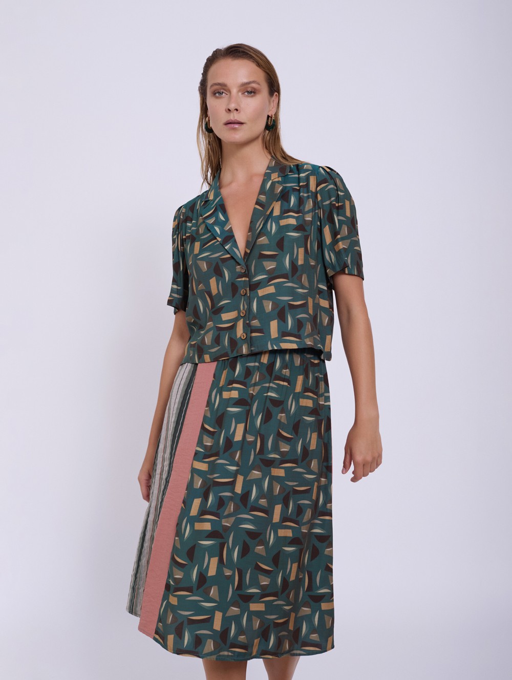 Falda patch estampados