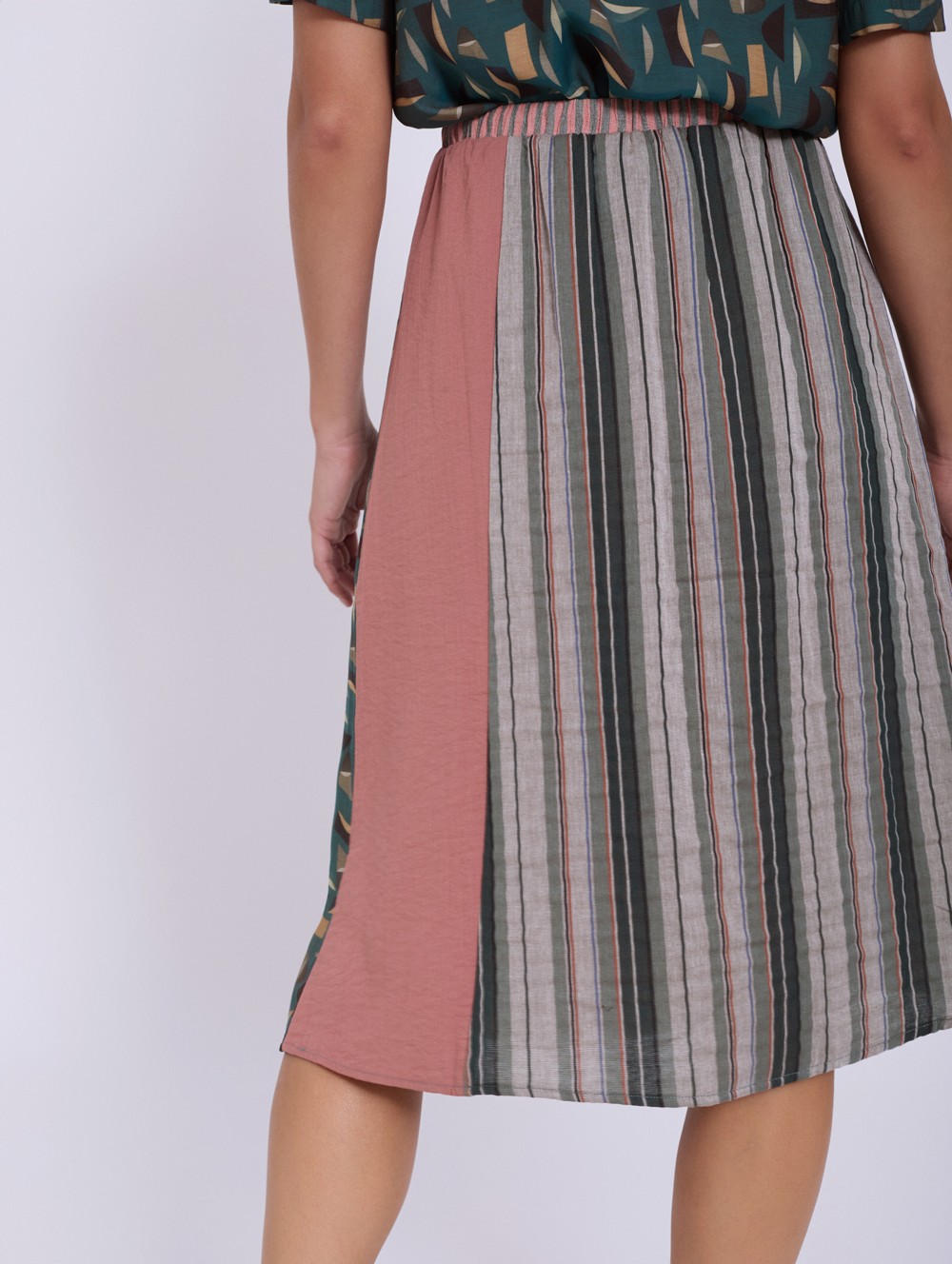 Falda patch estampados 4