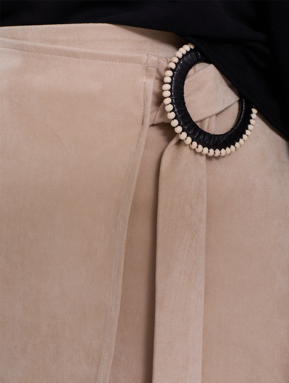 Falda antelina cruzada 4