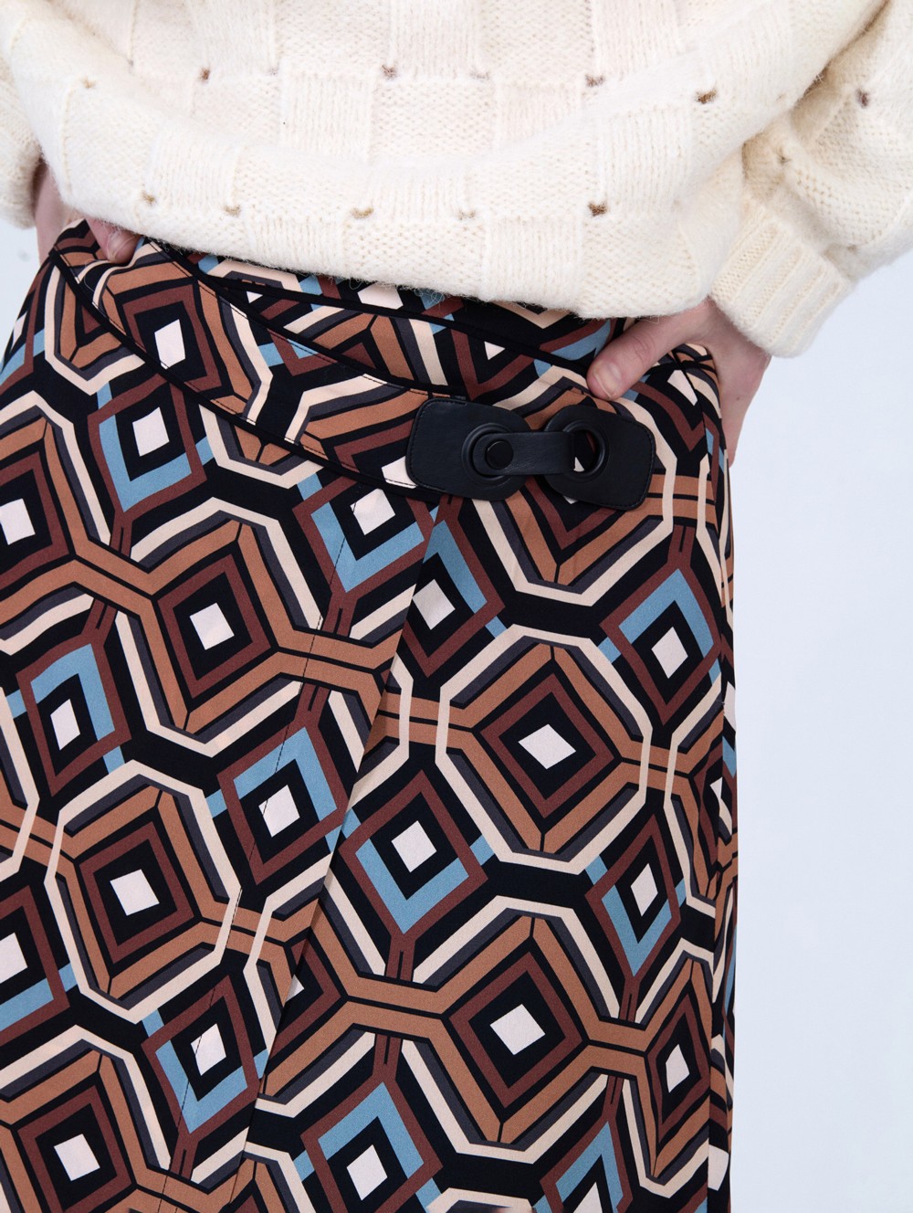 Falda cruzada geométrica 3