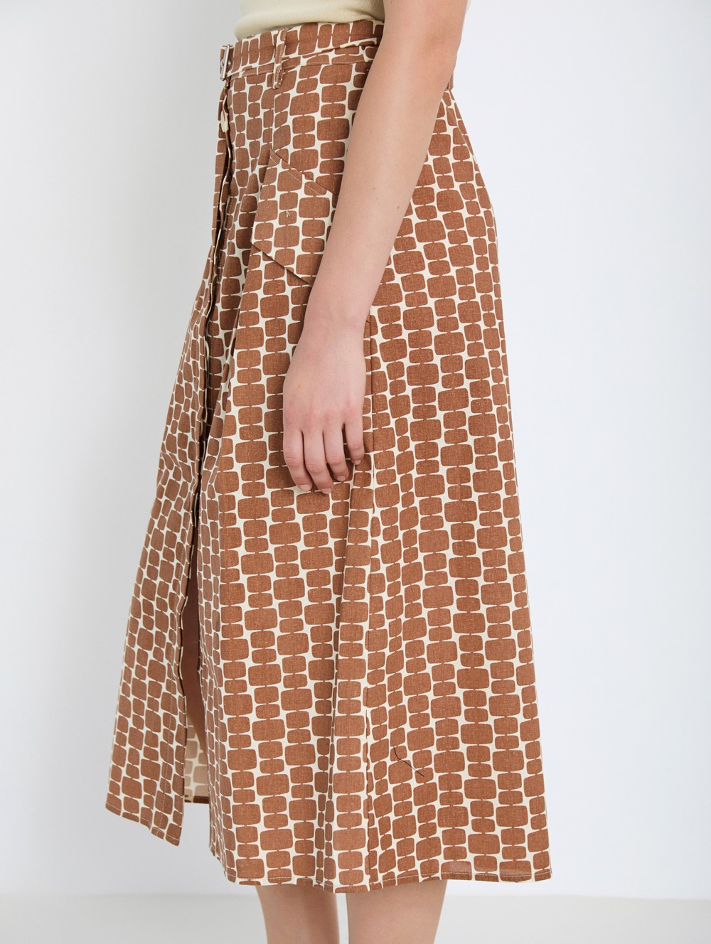 Printed skirt with belt