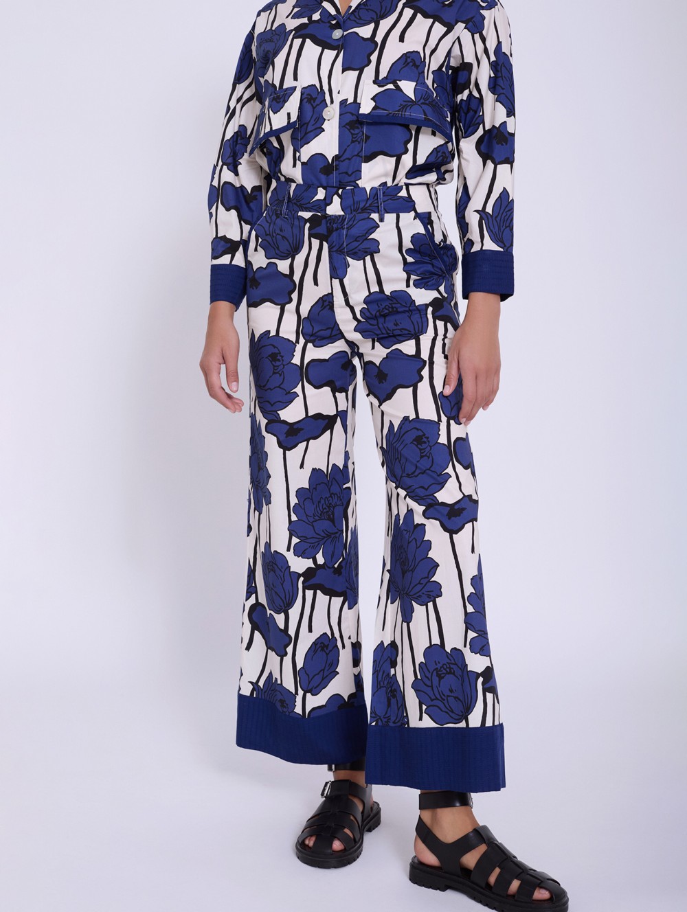 Pantalón estampado flores 2