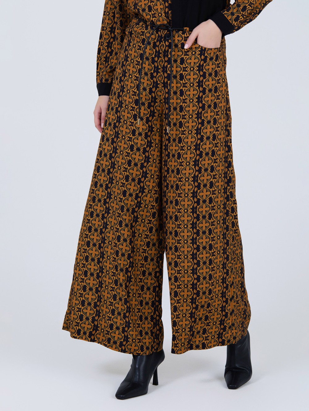 Pantalon à imprimé chaînes 1