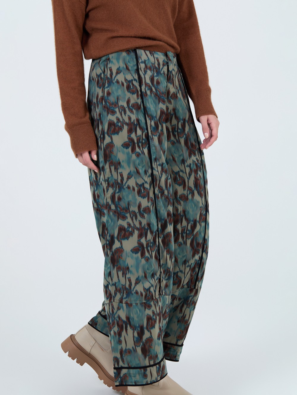 Pantalón estampado vivos 5