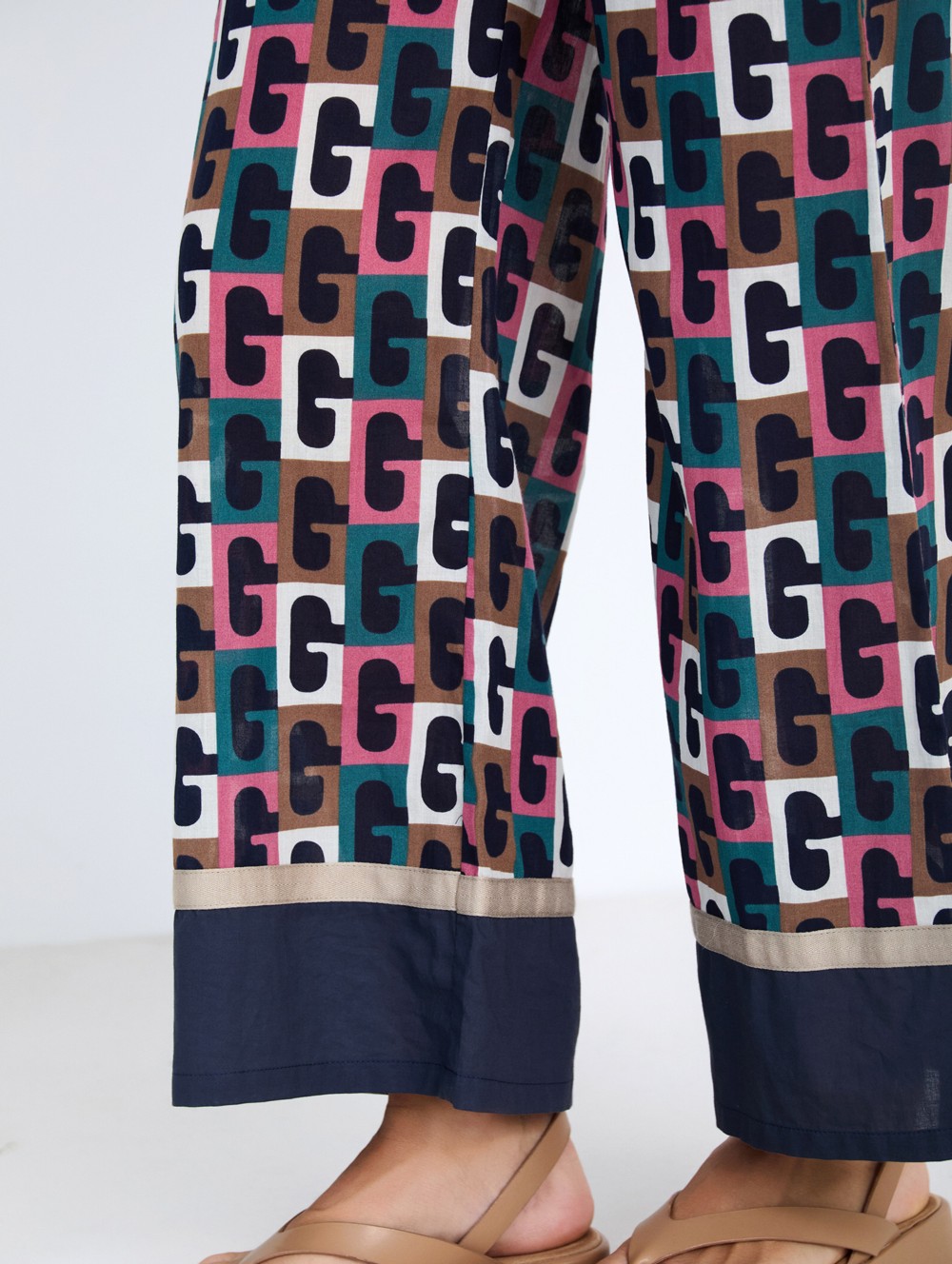 Retro print trousers