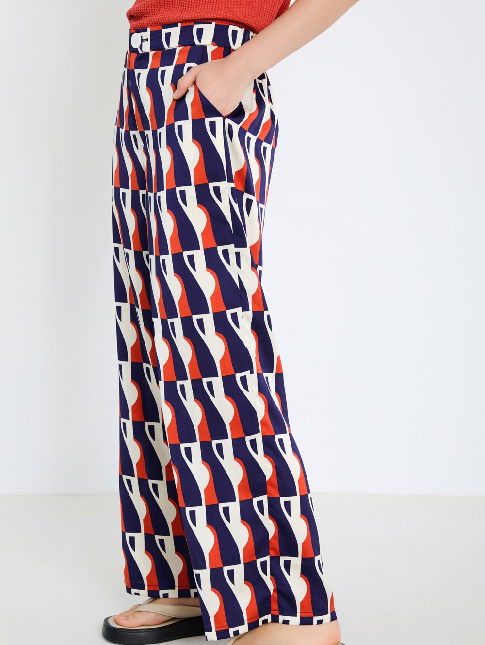 Printed satin trousers