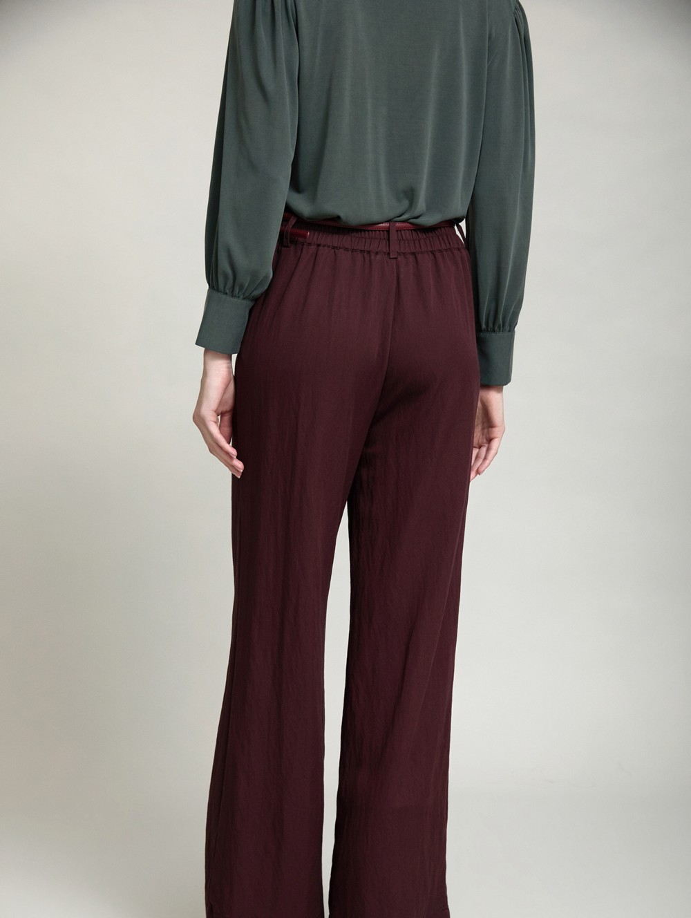 Fluid twill trousers