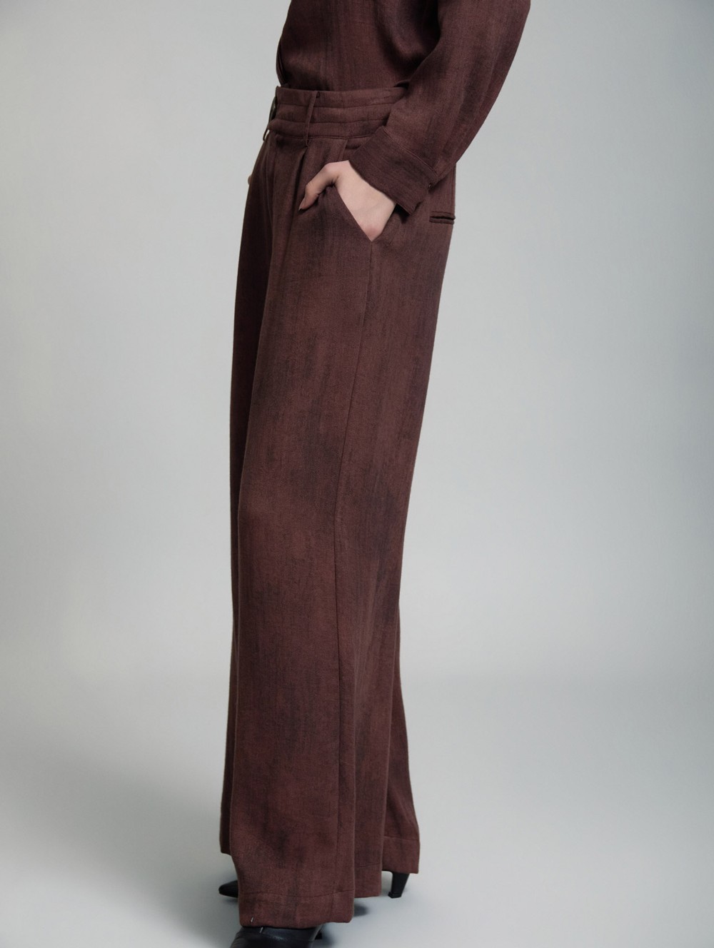 Button detail trousers