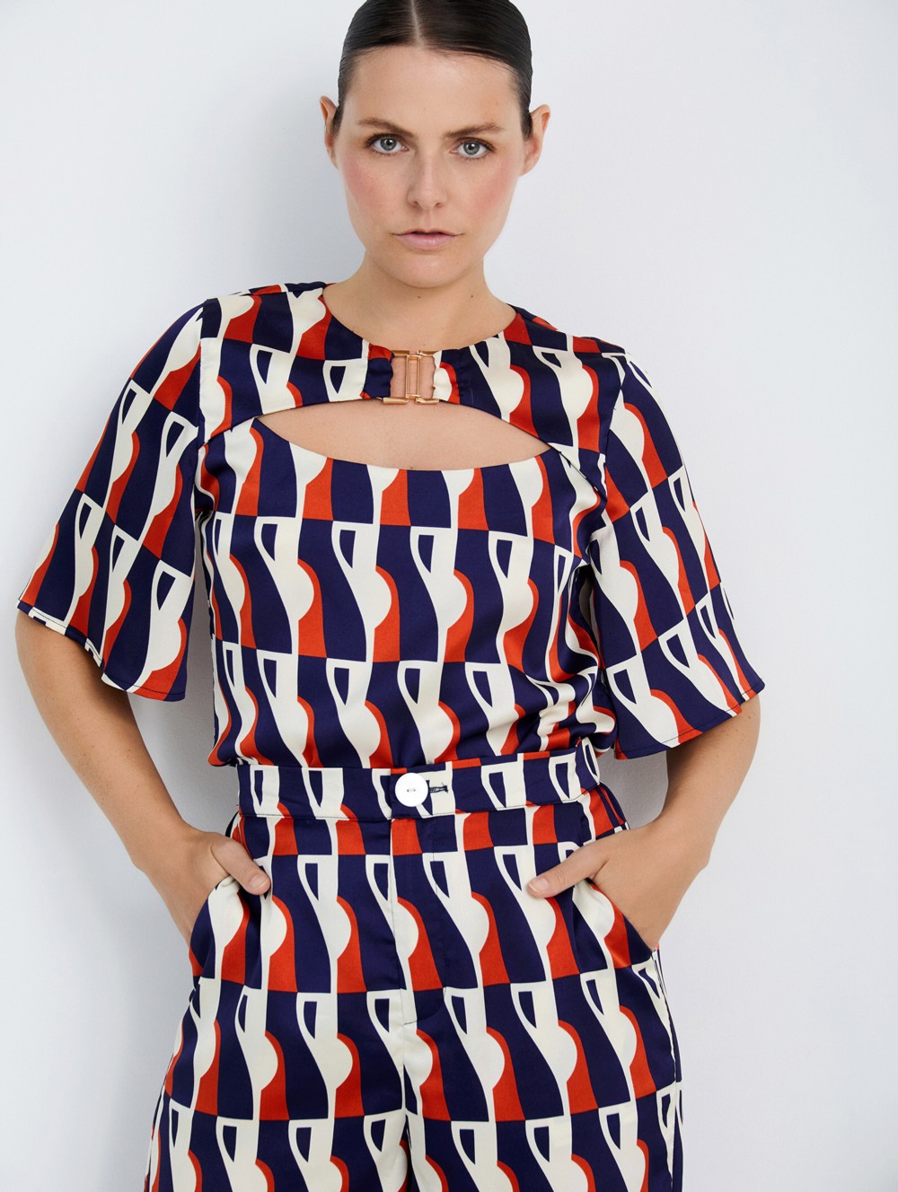 Satin blouse with slit