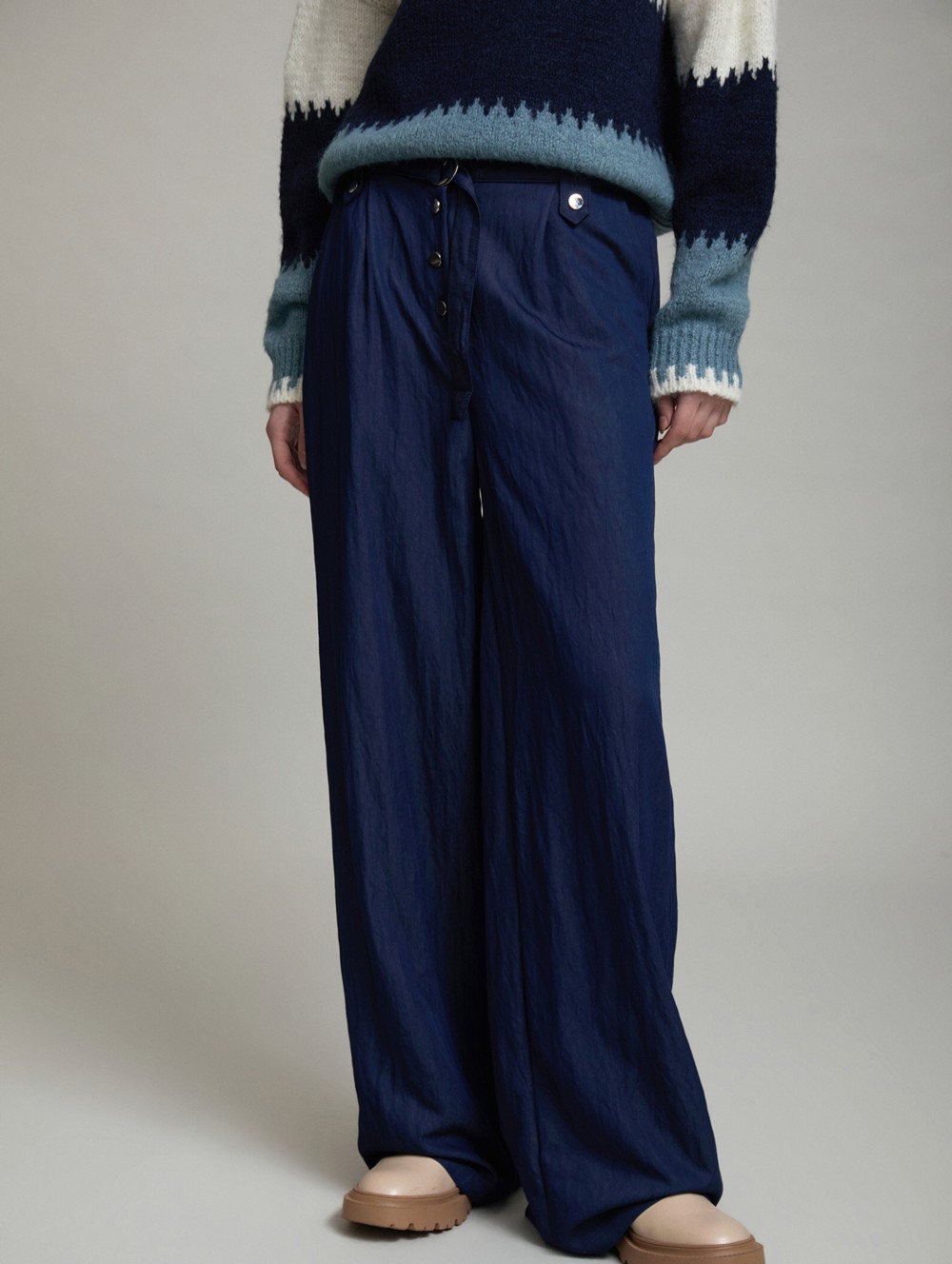 Fluid denim pants