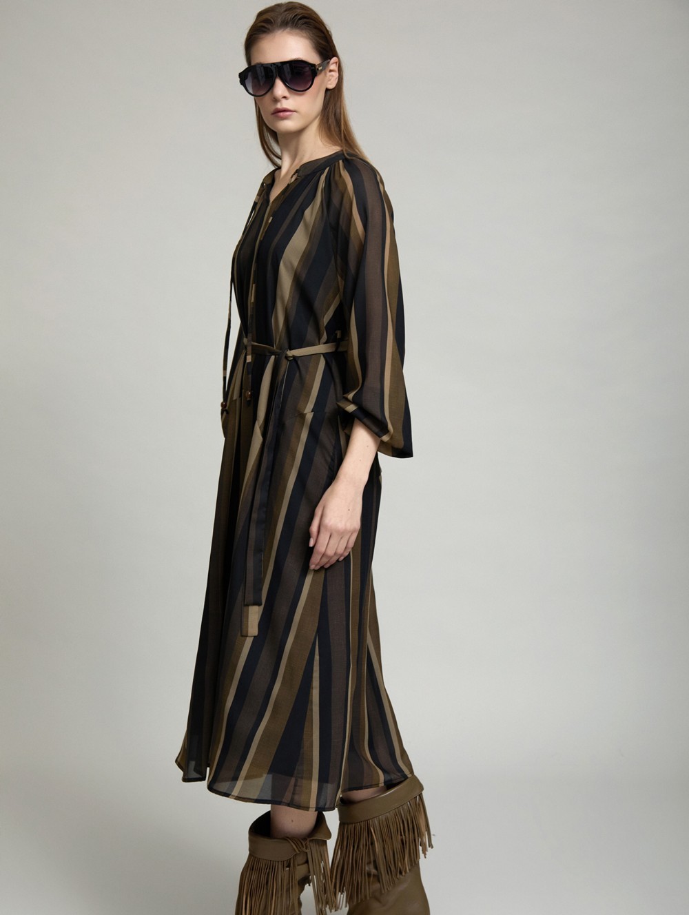 Multicolor striped tie-belt dress