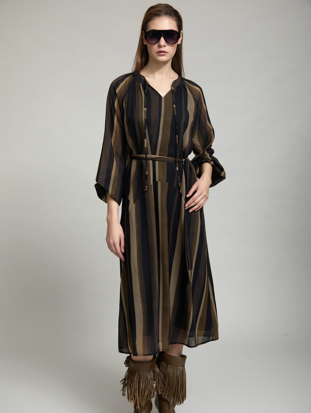 Multicolor striped tie-belt dress