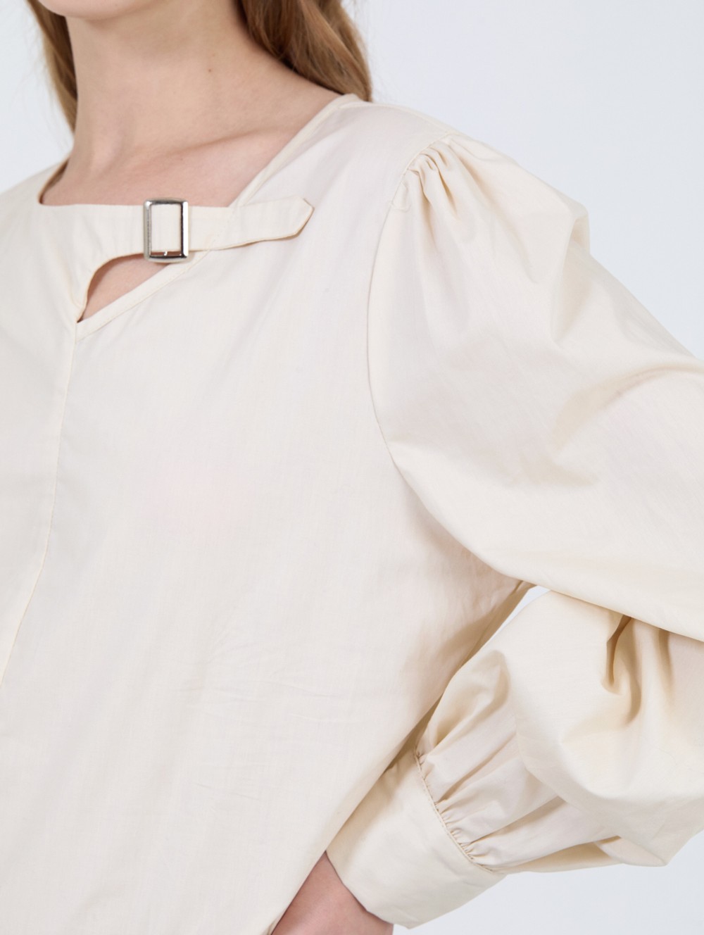 Blusa popelín hebilla 4