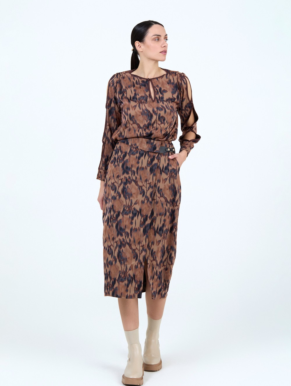 Blouse à manches fendues 3